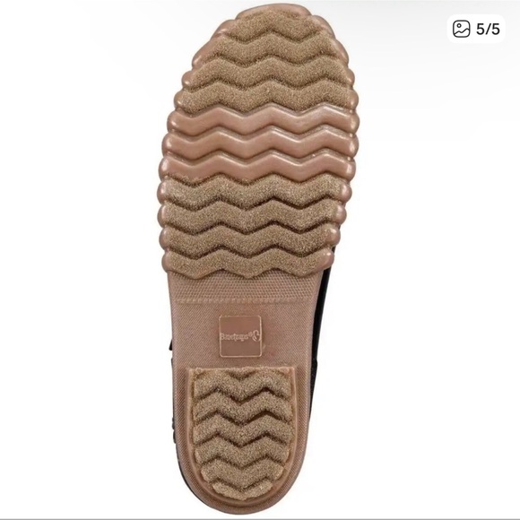 BareTraps Women's Black Insulated Duck Boots - Picture 5 of 8